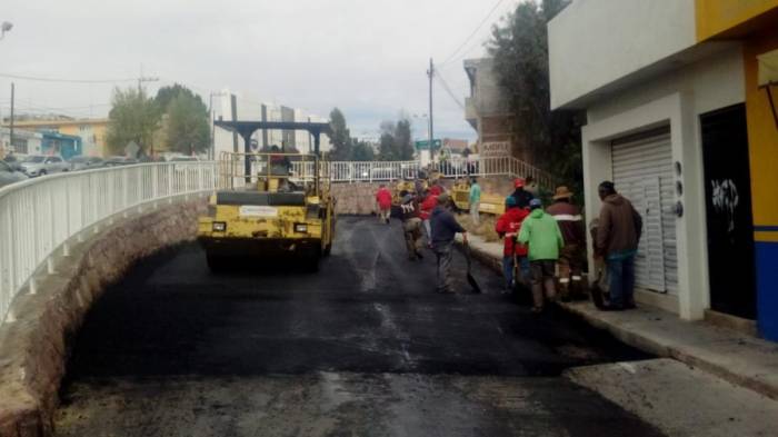 OBRAS PBLICAS REHABILITA CALLES DE GUADALUPE Y ZACATECAS.