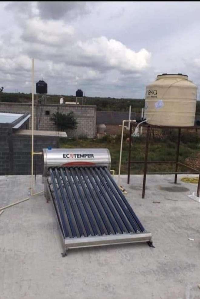 Instalan calentadores solares en comunidad de Chupaderos