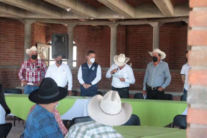 Realizan asamblea de la Unin Ganadera de Calera