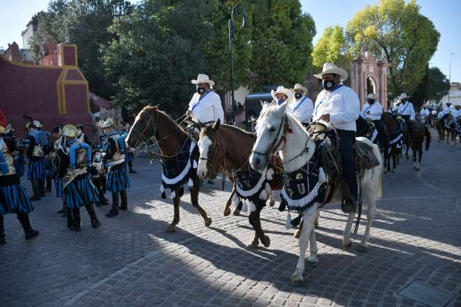 Se lleva a cabo tradicional desfile en la ciudad de Guadalupe