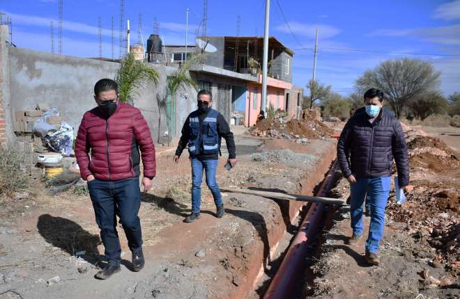 Supervisa Julio Csar Chvez, construccin de red de drenaje en San Jernimo