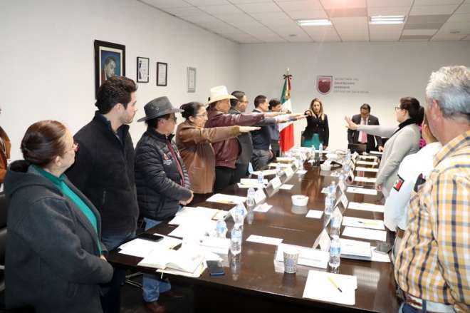 Se instala y sesiona el Consejo Interinstitucional de Atencin a los Zacatecanos Migrantes