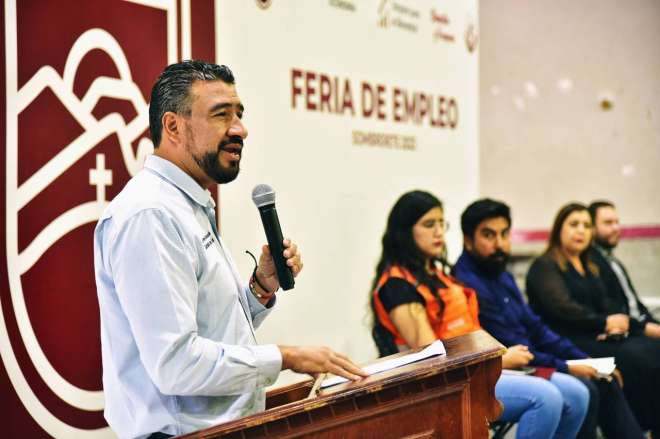 Con más de 200 vacantes, realiza Gobierno de Zacatecas Feria del Empleo en Sombrerete
