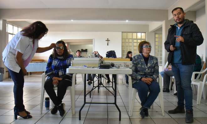 Lleva Pepe Saldvar campaa de salud visual a escuelas de Guadalupe