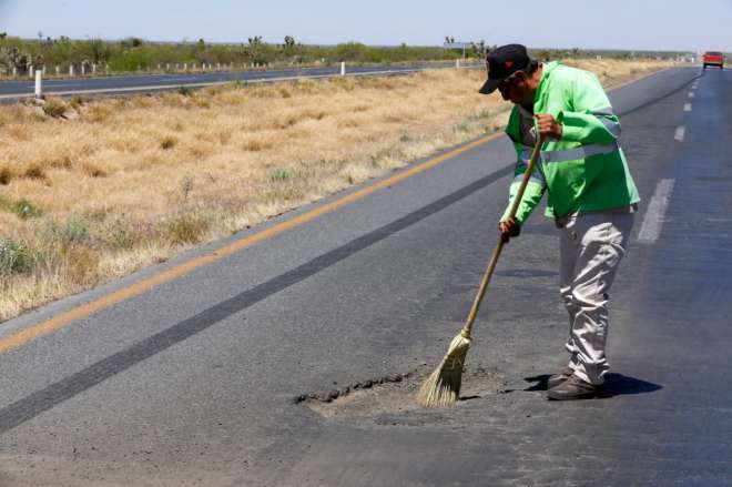 Continan trabajos de rehabilitacin en la carretera Zacatecas-Saltillo